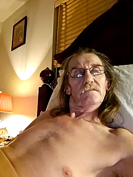 coolbrease10 online show from January 15, 2025, 6:12 am