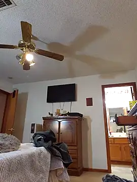 coolbrease10 online show from January 19, 2025, 7:15 am