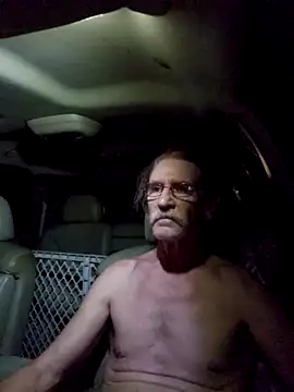 coolbrease10 online show from October 28, 2025, 12:36 am