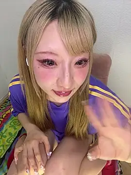 Snapshot of alice__1111 chatting on May 5, 2026, 1:30 pm alice 1111 online show from May 5, 2026, 1:30 pm