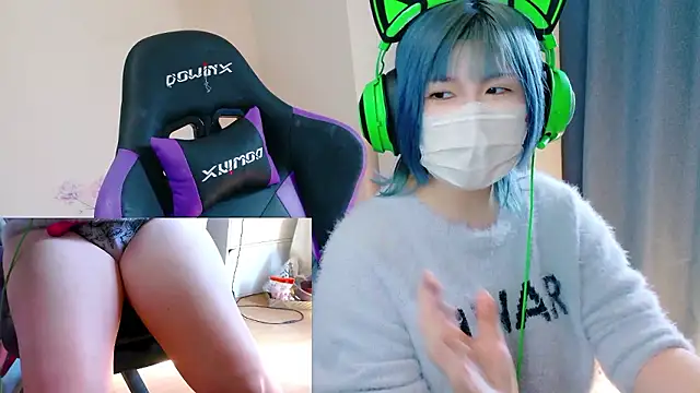 Snapshot of hazuki_8008 chatting on November 17, 2025, 3:12 am hazuki 8008 online show from November 17, 2025, 3:12 am