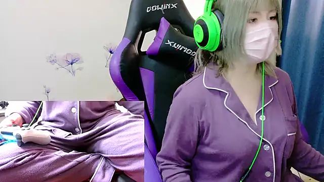 Snapshot of hazuki_8008 chatting on February 25, 2026, 1:15 am hazuki 8008 online show from February 25, 2026, 1:15 am