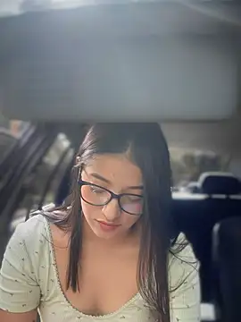 Arilw online show from March 18, 2025, 2:04 pm