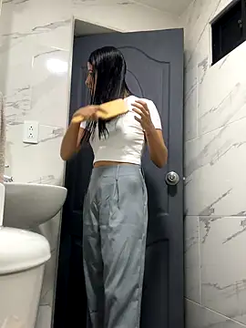 Arilw online show from October 2, 2025, 1:07 pm