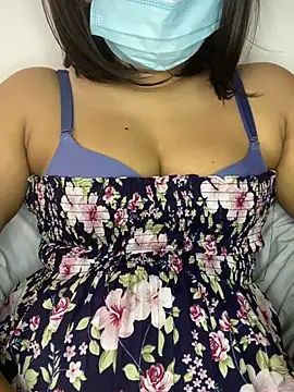 Shadow Girl007 online show from February 5, 2025, 5:20 am