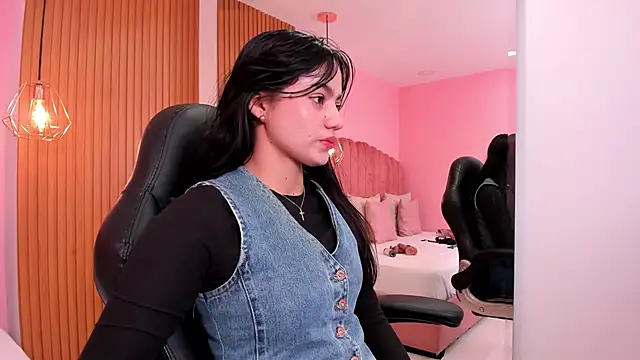 ariel jonees online show from January 21, 2025, 5:09 pm