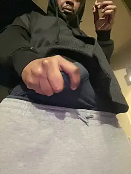 MobyDxck online show from December 21, 2024, 9:23 am