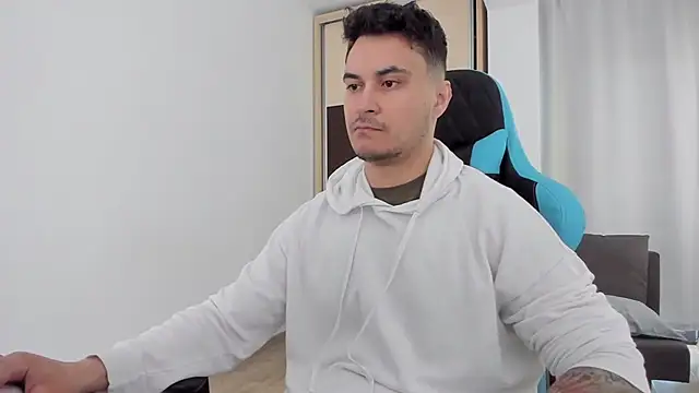 MatMalonne online show from March 22, 2025, 5:49 am