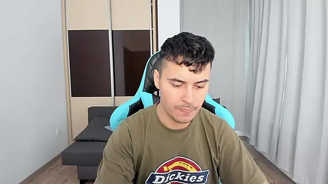 MatMalonne online show from December 16, 2025, 6:51 am