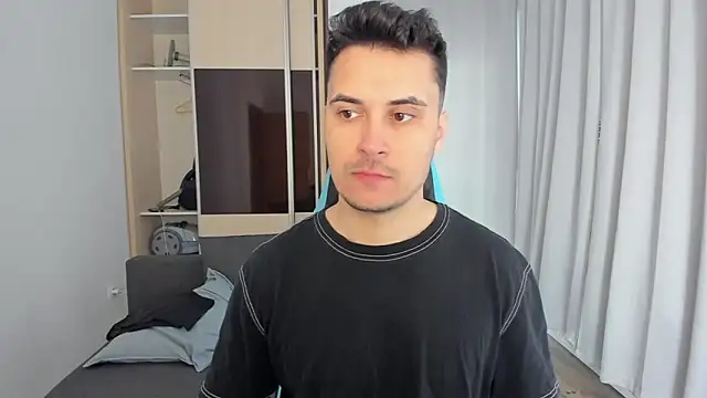 MatMalonne online show from April 14, 2026, 7:36 am