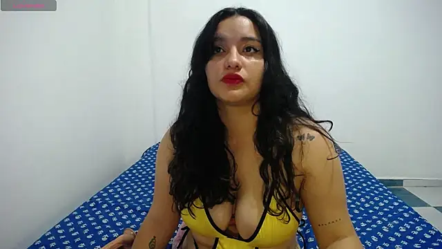 Laurenkenner  online show from December 18, 2024, 6:57 pm