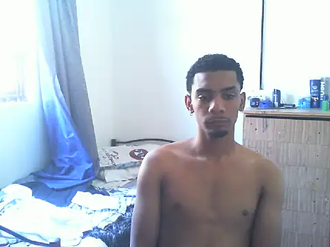 29YOURZ 28  online show from February 3, 2025, 9:41 am