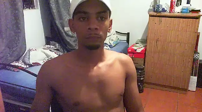 29YOURZ 28  online show from February 10, 2025, 7:07 pm