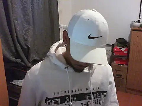 29YOURZ 28  online show from September 15, 2025, 3:12 pm