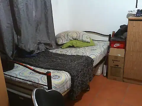 29YOURZ 28  online show from October 1, 2025, 8:53 am