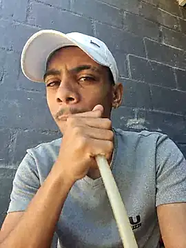 29YOURZ 28  online show from November 5, 2025, 9:42 am