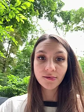 Snapshot of sweety_secret_ chatting on September 12, 2025, 1:11 pm sweety secret  online show from September 12, 2025, 1:11 pm