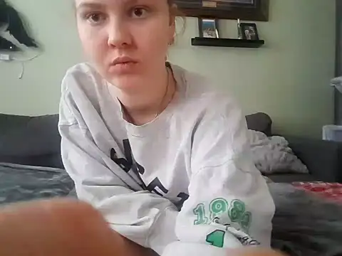 Ryan and Aurora online show from January 13, 2025, 8:37 am