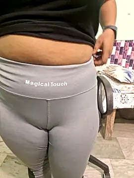 N-Natasha online show from September 9, 2025, 5:12 pm