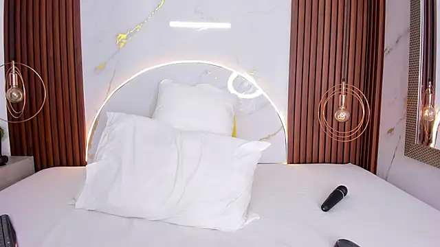 miamiller69 online show from September 21, 2025, 4:14 am