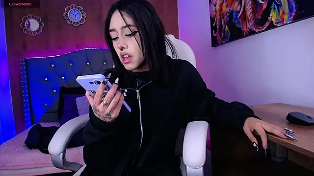 Bunny O online show from February 11, 2025, 8:20 pm