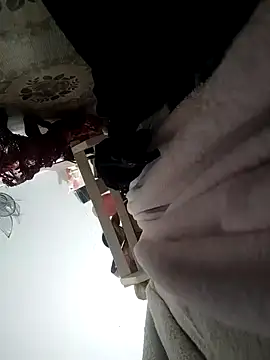 SweetLeila40 online show from March 13, 2026, 9:05 am