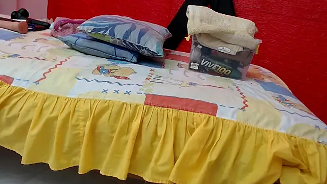 Snapshot of evaleribigtits18 chatting on March 14, 2025, 3:04 am evaleribigtits18 online show from March 14, 2025, 3:04 am