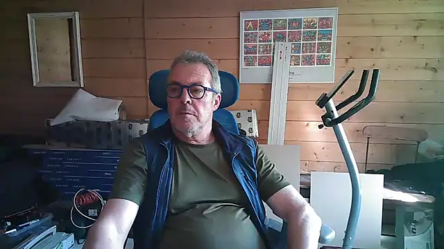 lelohop online show from March 19, 2025, 2:13 pm