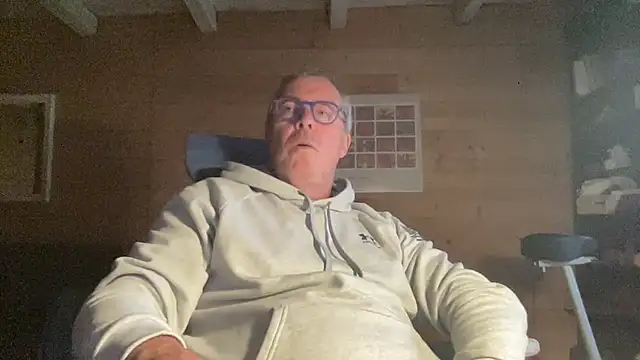 lelohop online show from October 20, 2025, 8:15 am