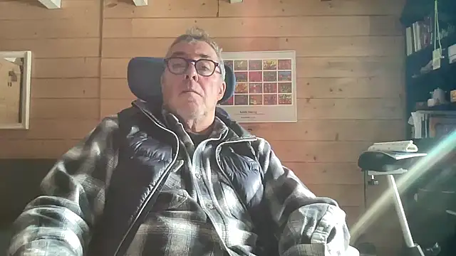 lelohop online show from January 12, 2026, 10:09 am