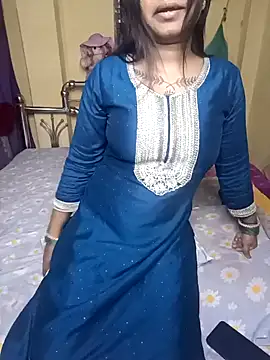 Hot Urvi online show from December 17, 2024, 1:05 pm