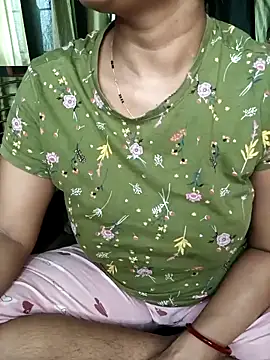 Snapshot of MUMTAJ-1 chatting on October 23, 2025, 8:46 am MUMTAJ-1 online show from October 23, 2025, 8:46 am