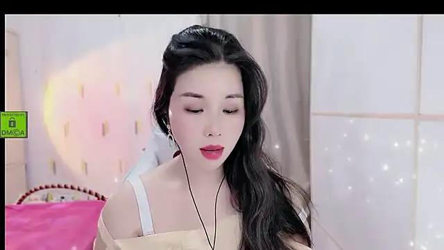 HK angelchloe online show from October 27, 2025, 1:31 am