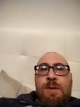Snapshot of Cazzodr chatting on March 17, 2025, 9:02 pm Cazzodr online show from March 17, 2025, 9:02 pm
