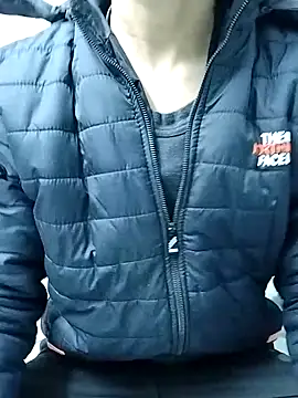 ManWaves online show from December 12, 2024, 10:52 pm