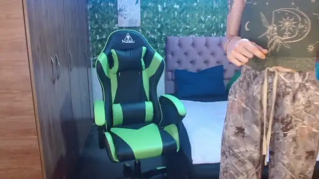 BurningVenus12 online show from March 14, 2026, 3:56 am