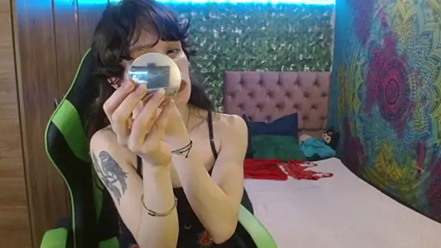 BurningVenus12 online show from June 6, 2026, 6:01 pm