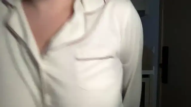 Snapshot of lilylush24 chatting on February 17, 2025, 5:53 pm lilylush24 online show from February 17, 2025, 5:53 pm