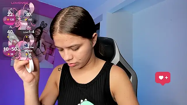 PaigeJayden online show from September 23, 2025, 4:59 am