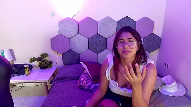 Horny tgn online show from January 31, 2025, 9:16 pm