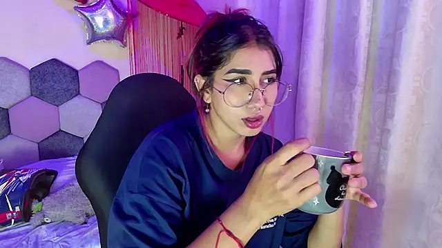 Horny tgn online show from February 28, 2026, 5:47 pm