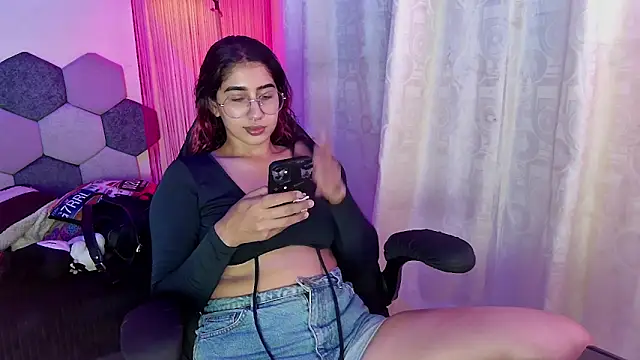 Horny tgn online show from May 29, 2026, 6:17 pm