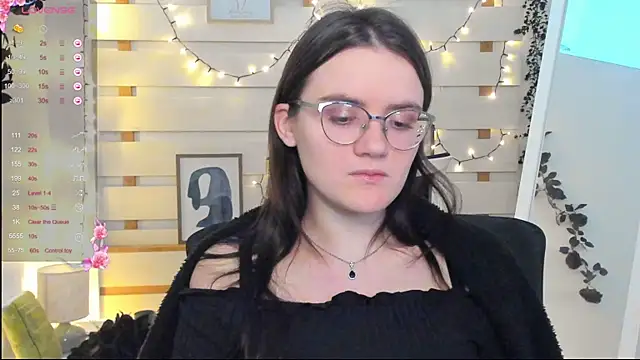 Josephine jo online show from November 24, 2025, 9:58 pm