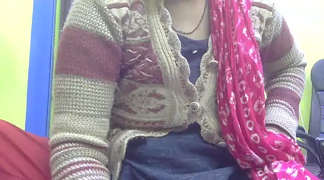 Snapshot of CUTYHINA_001 chatting on December 2, 2024, 4:09 am CUTYHINA 001 online show from December 2, 2024, 4:09 am