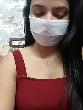 Myloveurvi online show from April 8, 2026, 10:59 am