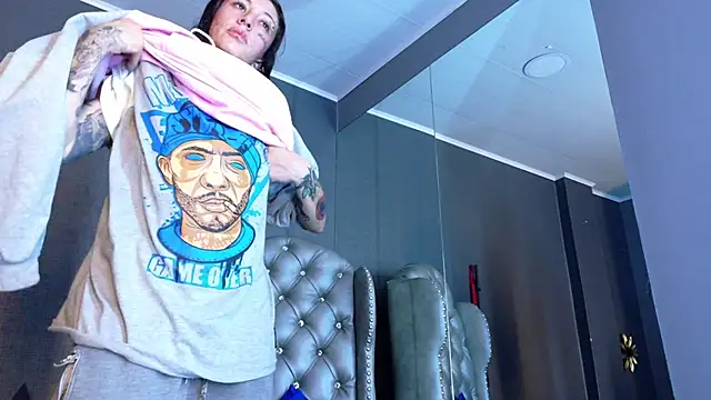 LusstCruella online show from November 28, 2025, 10:12 pm