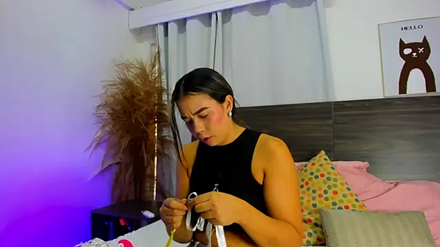 Snapshot of Martina_Miiller chatting on February 6, 2025, 12:59 pm Martina Miiller online show from February 6, 2025, 12:59 pm