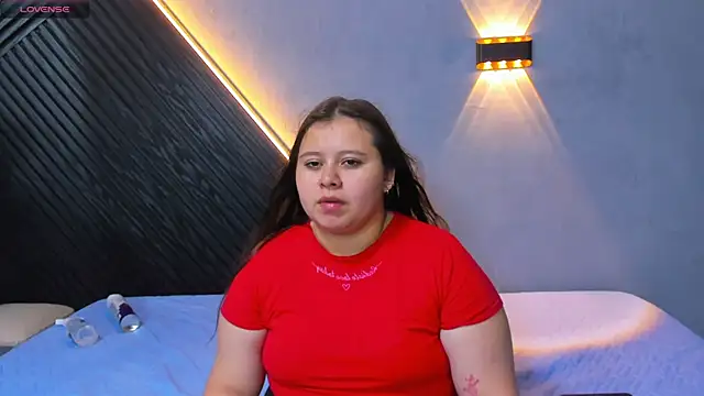 Laia and Aloby online show from June 6, 2026, 9:52 pm