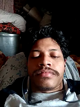 Dreamdaze2025 online show from March 13, 2026, 4:41 am