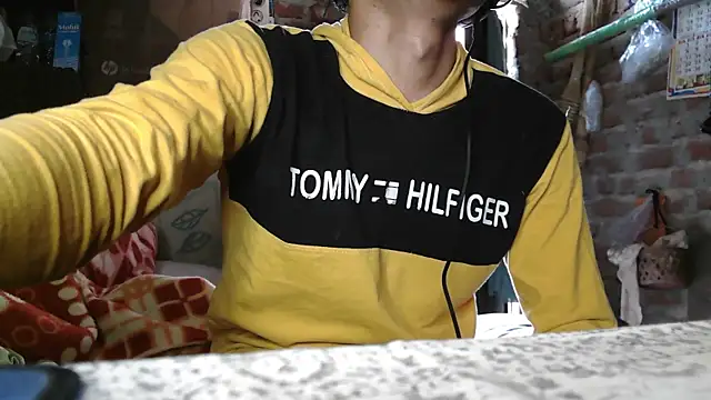 Dreamdaze2025 online show from April 9, 2026, 6:19 am